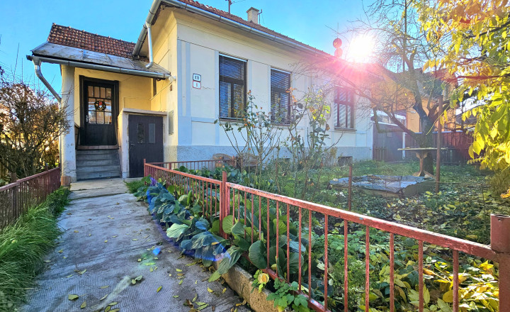 ZĽAVA MOŹNÁ-RODINNÝ DOM PRI CENTRE RIM. SOBOTY S GARÁŽOU - fotografia 1