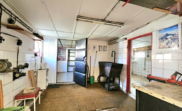 ZĽAVA MOŹNÁ-RODINNÝ DOM PRI CENTRE RIM. SOBOTY S GARÁŽOU - fotografia 15
