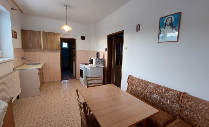 Predaj - rodinný dom v obci Tesáre ID 211-12-LUGU - fotografia 7