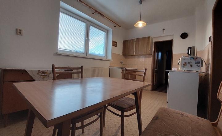 Predaj - rodinný dom v obci Tesáre ID 211-12-LUGU - fotografia 6