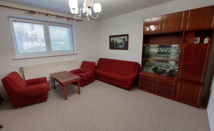 Predaj - rodinný dom v obci Tesáre ID 211-12-LUGU - fotografia 8