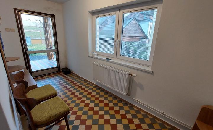 Predaj - rodinný dom v obci Tesáre ID 211-12-LUGU - fotografia 4