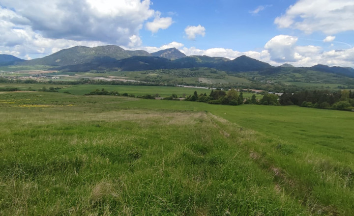 Pozemok na výstavbu RD Liptovské Sliače ID: 070-14-STKE - fotografia 1