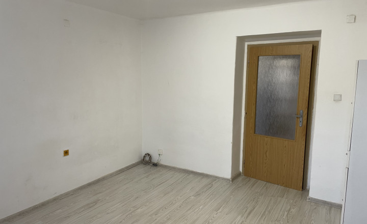 Predaj 2 izbový byt Handlová, ul. 29. augusta  037-112-ZUPIa - fotografia 4