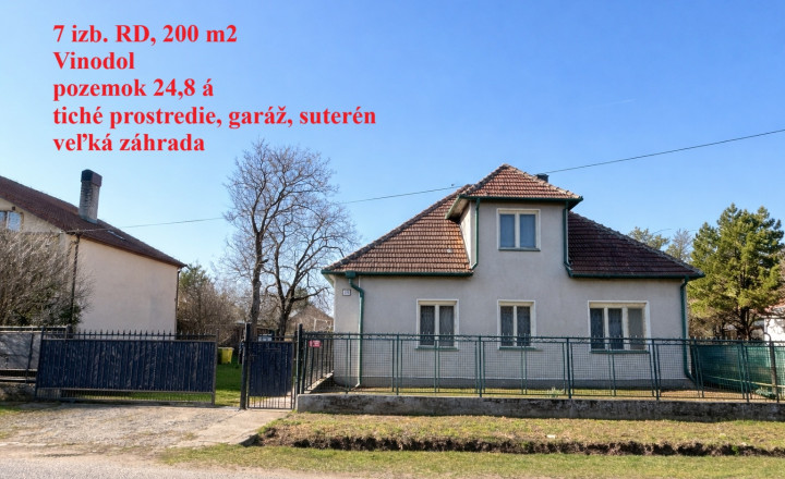 7-izbový rodinný dom, veľká záhrada, garáž, investičná príležitosť - Vinodol