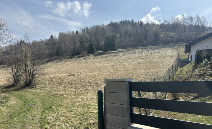 Na predaj stavebný pozemok 1476 m², Hriňová - fotografia 1