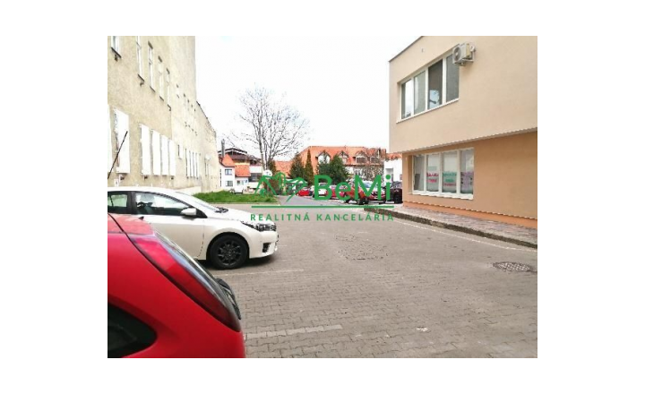 Kancelársky/prevádzkový priestor na prenájom-Lučenec - fotografia 8