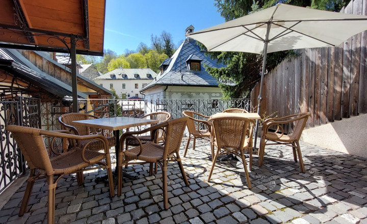 Predaj historickej budovy Nám. sv. Trojice Banská Štiavnica - fotografia 7