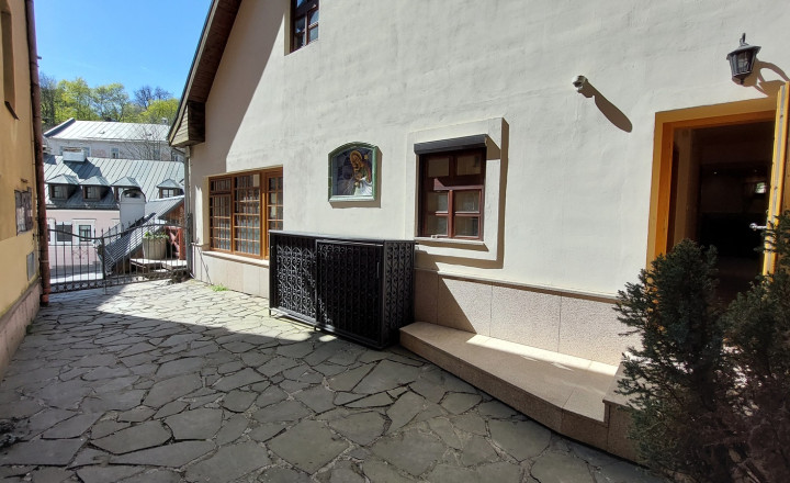 Predaj historickej budovy Nám. sv. Trojice Banská Štiavnica - fotografia 32