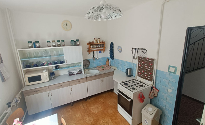 ZNÍŽENÁ CENA 6-izbový rodinný dom Hrušovany. V tichej časti. - fotografia 3