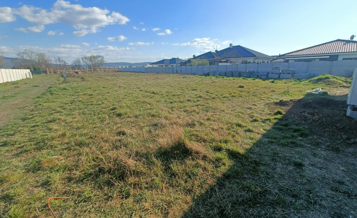 Pozemok 600m2 s hotovými sieťami: Hneď pri Topoľčanoch. 017-14-RAKOa - fotografia 9