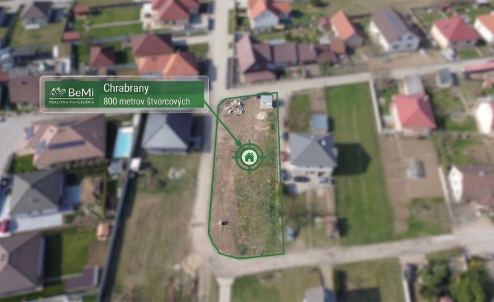 Pozemok 800m2 s hotovými sieťami: Hneď pri Topoľčanoch. 018-14-RAKOa