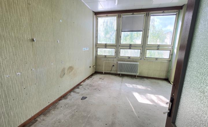 Polyfunkčná budova Považany – investičná príležitosť - fotografia 10