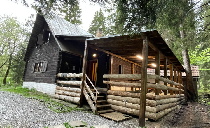 Predaj: Chata, 160m2,  Oščadnica, okres Čadca (836-12-JAS)