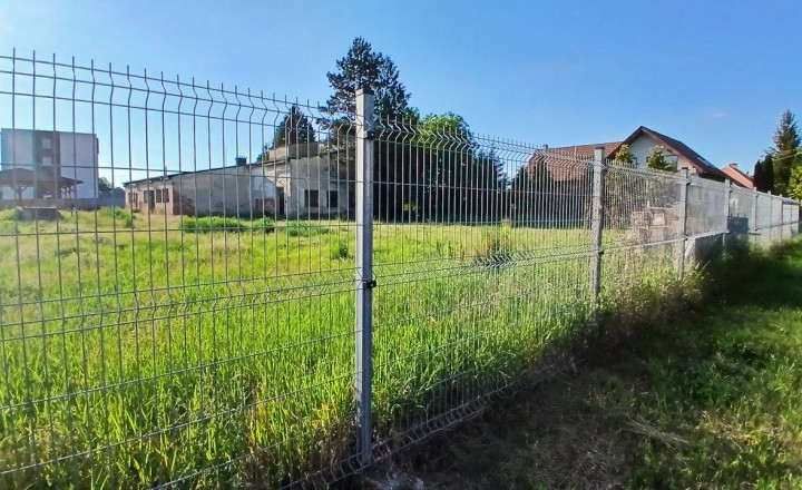 Multifunkčný areál s veľkým pozemkom - Želovce (025-18-MIMI) - fotografia 6