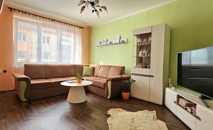 ZREKONŠTRUOVANÝ 2-IZBOVÝ BYT RIMAVSKÁ SOBOTA - NA PREDAJ - fotografia 6