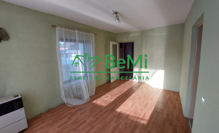 Predaj rodinný dom-sklad, výrobná hala v obci Práznovce - fotografia 6