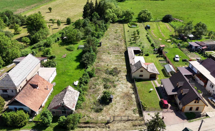 STAVEBNÝ POZEMOK 1857m2 PRI TEPLOM VRCHU - NA PREDAJ - fotografia 1