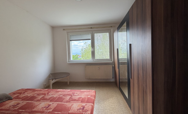 3-izbový byt s balkónom v Rožňave za výhodných 97000,-Eur - fotografia 8