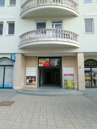 Obchodný priestor 55m² na prenájom, námestie Topoľčany 021-25-RAKO - fotografia 16