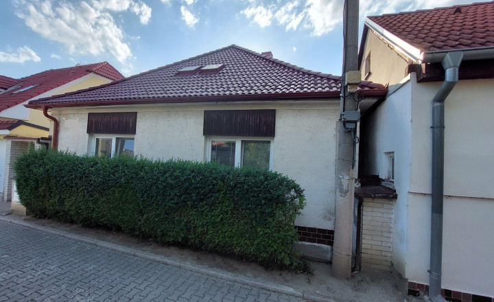 Na predaj rodinný dom v meste Piešťany ID 231-12-LUGUa - fotografia 1