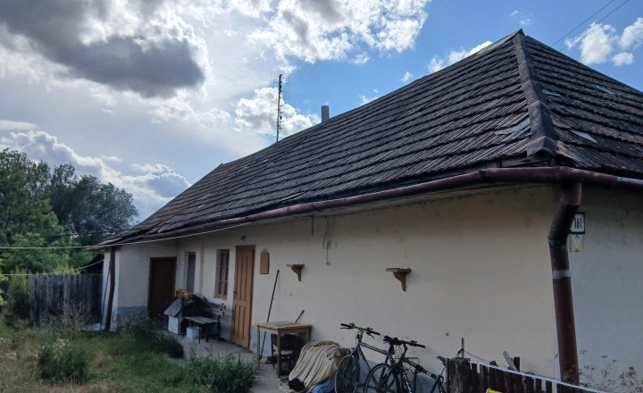 Rodinný dom s veľkým pozemkom - Kolta    (027-12-MIMI) - fotografia 1
