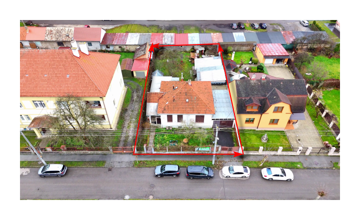ZĽAVA MOŹNÁ-RODINNÝ DOM PRI CENTRE RIM. SOBOTY S GARÁŽOU