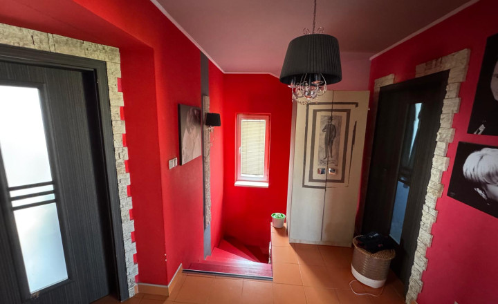 Polyfunkčná budova s bývaním a podnikaním – Lokca - fotografia 11