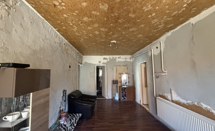 Rodinný dom v obci  Boldogkővárajla pod hradom -PREDAJ - fotografia 4