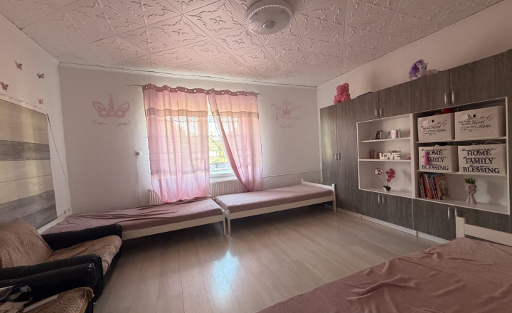 Rodinný dom v obci  Boldogkővárajla pod hradom -PREDAJ - fotografia 6