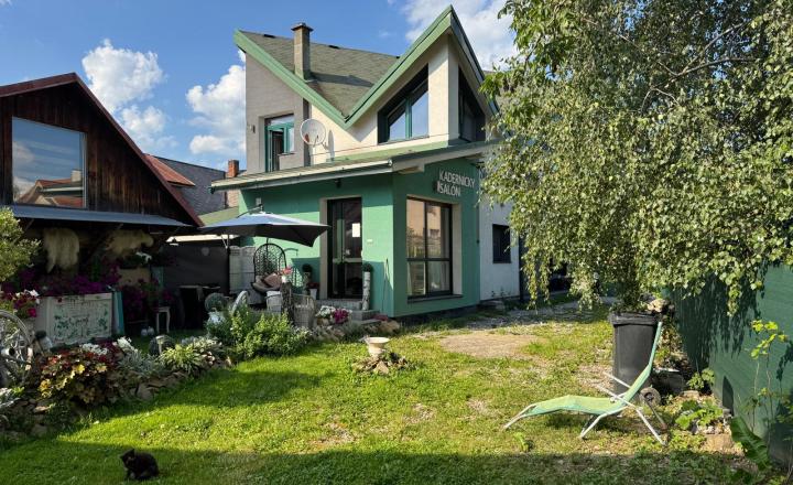 Rodinný dom s polyfunkčným využitím – Lokca - fotografia 2