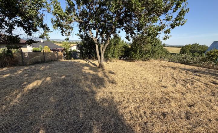 Na predaj stavebný pozemok v obci Rakovice ID 146-14-LUGUE - fotografia 4