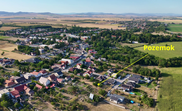 Na predaj stavebný pozemok v obci Rakovice ID 146-14-LUGUE
