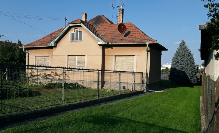 Predaj rodinný dom, veľký pozemok, obec Veľký Kýr  (1069-12-RP)