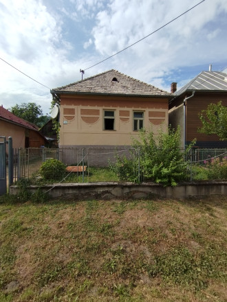 Sedliacky dom so záhradou na predaj-Kotmanová - fotografia 2