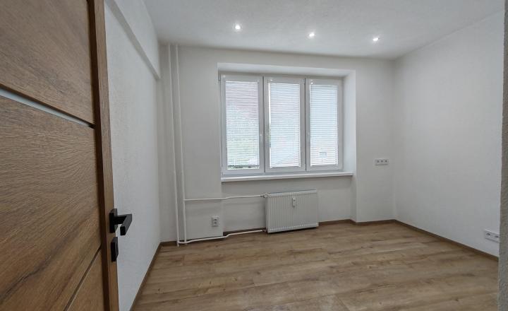 REZERVOVANÝ 3-izbový Byt v širšom centre Košice - fotografia 12