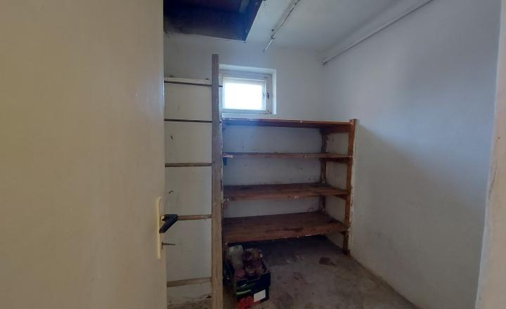 Predaj starší rodinný dom Vráble, 1034m2, NR (107-12-ERF) - fotografia 12