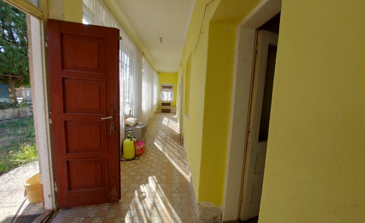 Predaj starší rodinný dom Vráble, 1034m2, NR (107-12-ERF) - fotografia 6