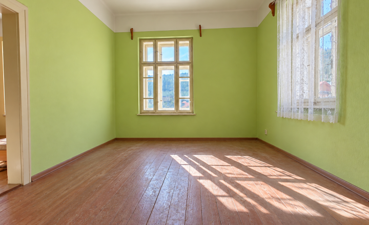 RODINNÝ DOM V ŠTOSE – ZAČATÁ REKONŠTRUKCIA - fotografia 4