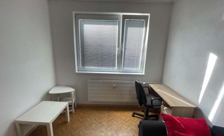 Prenájom 3 - izbového bytu v obci Nová Baňa - fotografia 8