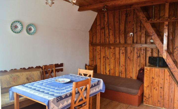 Chata s veľkým pozemkom a úžasným výhľadom – Čachtice - fotografia 7