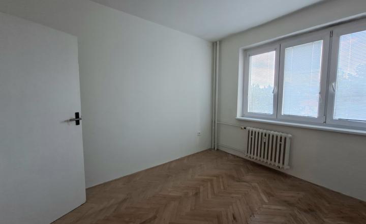 Predaj, slnečný 3-izbový byt, Prievidza (051-113-ZOLA) - fotografia 1
