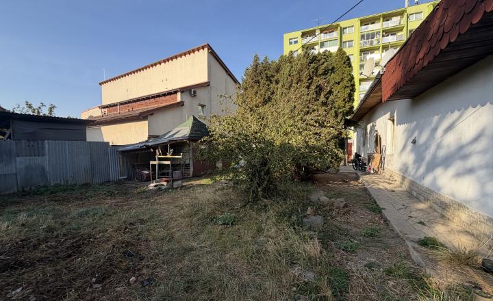 Rodinnný dom v Rožňave za úchvatnú cenu 67000,-Eur - fotografia 1