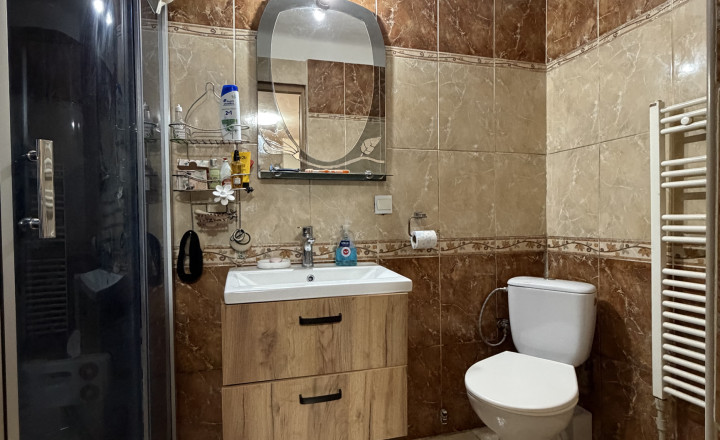 Rodinný dom s 1112 m2 záhradou aj chatou v obci Jelšava-PREDAJ - fotografia 16