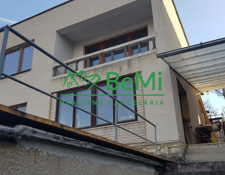 Predaj, chata s veľkým pozemkom - Levice (012-13-PEKR)