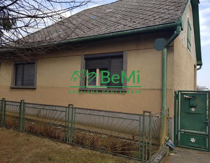 Predaj rodinného domu / chalupy - Šahy časť Tešmák (017-12-PEKR)