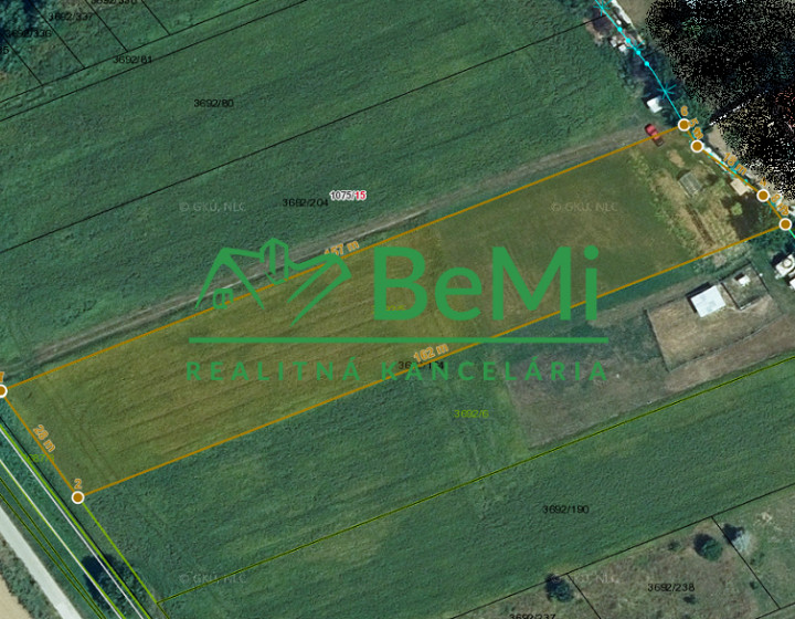 EXKLUZÍVNE - Na predaj investičný pozemok Nitra. 4316 m2