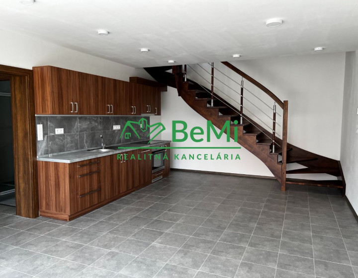 Prenájom  bytu v rodinnom dome  v tichej časti mesta Bytča (217-213-MACH)