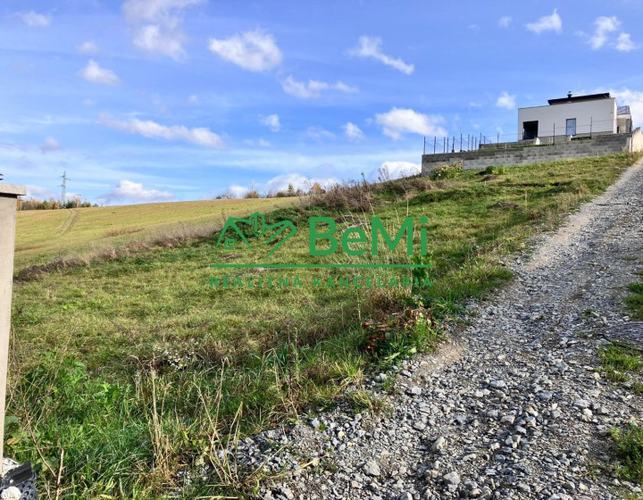 (012-14-JAGAa) Predaj stavebný pozemok Rosina, okr. Žiline./727m2 /