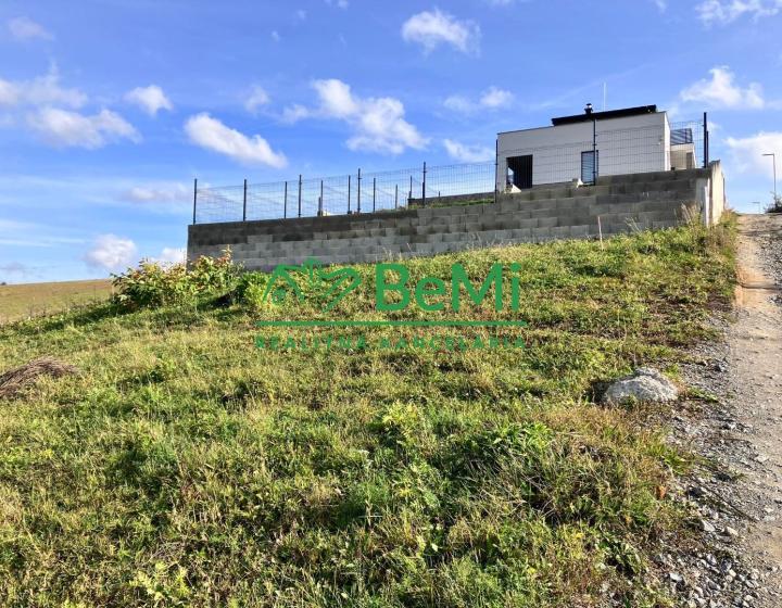 Predaj: stavebný pozemok Rosina, 727m2, okr. Žilina (012-14-JAGAa)